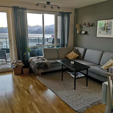 With Fantastic View Apartment